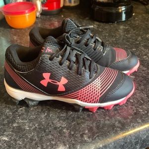 Under armour girls softball cleats size 12k
